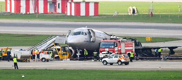 Sukhoi Superjet 100  - Sputnik Việt Nam