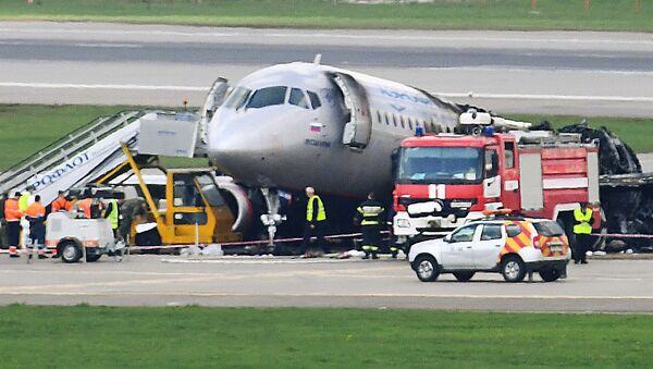 Sukhoi Superjet 100  - Sputnik Việt Nam