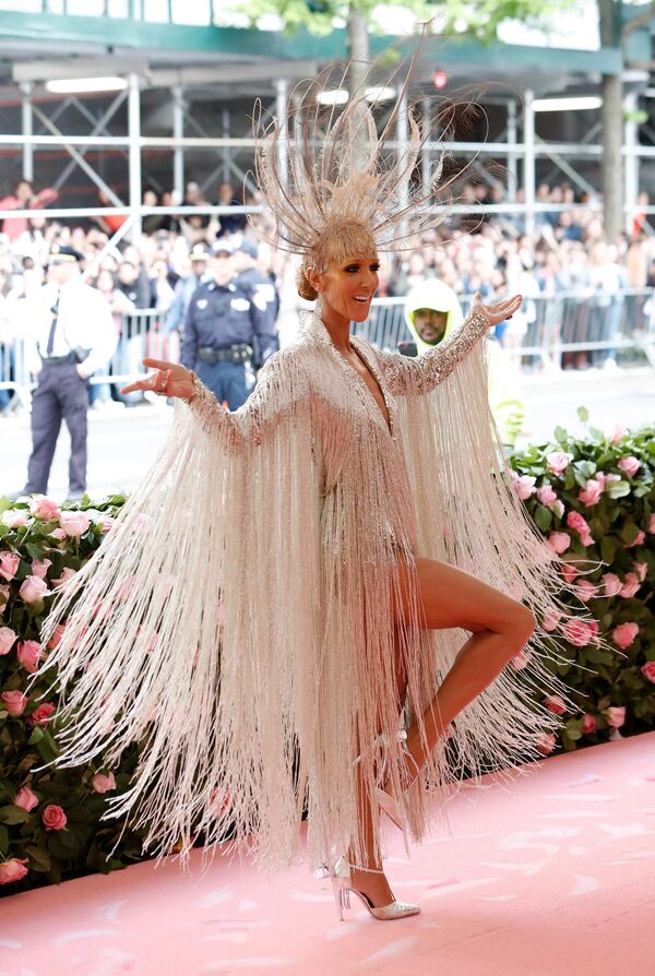 Nữ ca sĩ Celine Dion tại Met Gala 2019 ở New York - Sputnik Việt Nam