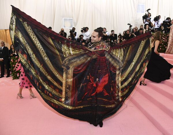 Nhà sản xuất Jordan Roth tại Met Gala 2019 ở New York - Sputnik Việt Nam