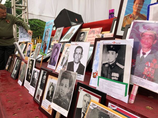 “Trung đoàn Bất tử” diễu hành ở Hà Nội mừng Ngày Chiến thắng “Trung đoàn Bất tử” diễu hành ở Hà Nội mừng Ngày Chiến thắng - Sputnik Việt Nam