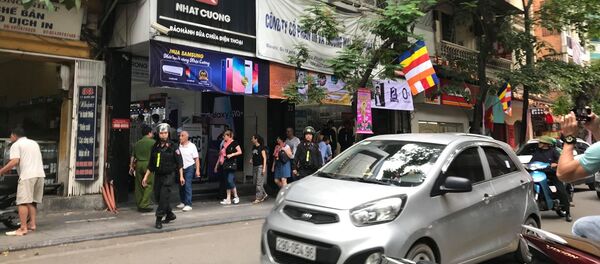 Công an khám xét Chuỗi cửa hàng Nhật Cường mobile - Sputnik Việt Nam