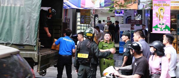 Cục Cảnh sát điều tra tội phạm về tham nhũng kinh tế buôn lậu (C03), Bộ Công an đã khám xét toàn bộ hệ thống cửa hàng điện thoại Nhật Cường Mobile - Sputnik Việt Nam