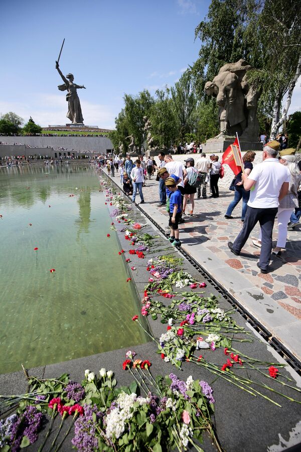 Trong lễ hội kỷ niệm Ngày Chiến thắng ở Volgograd - Sputnik Việt Nam