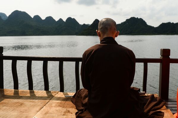 Các Phật tử trong buổi đại lễ Phật đản Vesak tại Việt Nam - Sputnik Việt Nam