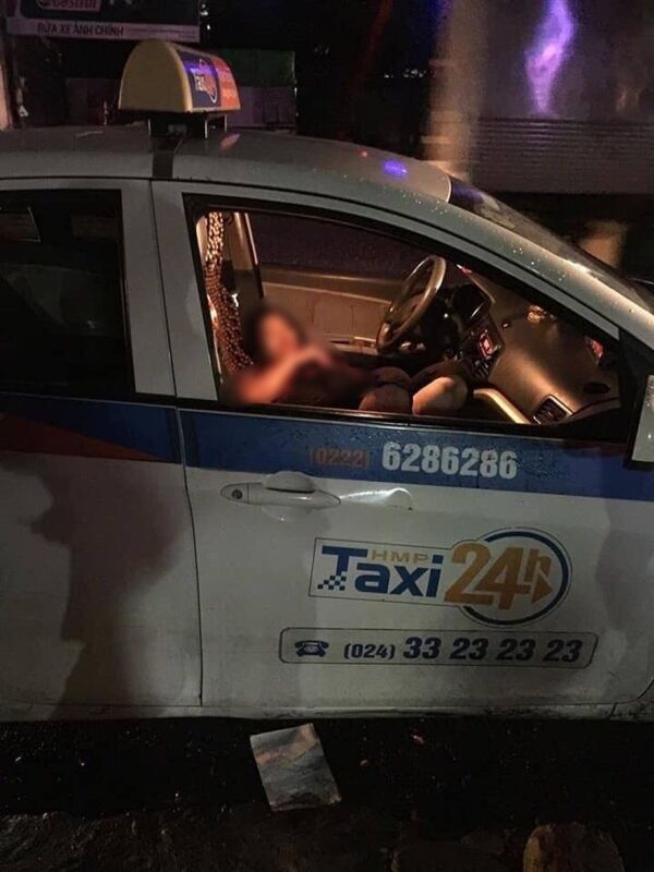 Danh tính nghi phạm dùng dao uy hiếp, đâm trọng thương nữ tài xế taxi rồi tự sát Danh tính nghi phạm dùng dao uy hiếp, đâm trọng thương nữ tài xế taxi rồi tự sát - Sputnik Việt Nam