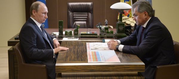 Sergei Shoigu và Vladimir Putin - Sputnik Việt Nam