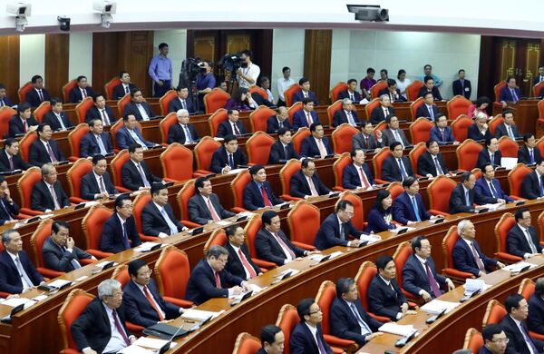 Đại biểu Lưu Bình Nhưỡng: Có cán bộ tưởng 'chim vành khuyên', điều tra ra mới biết là 'quạ' - Sputnik Việt Nam