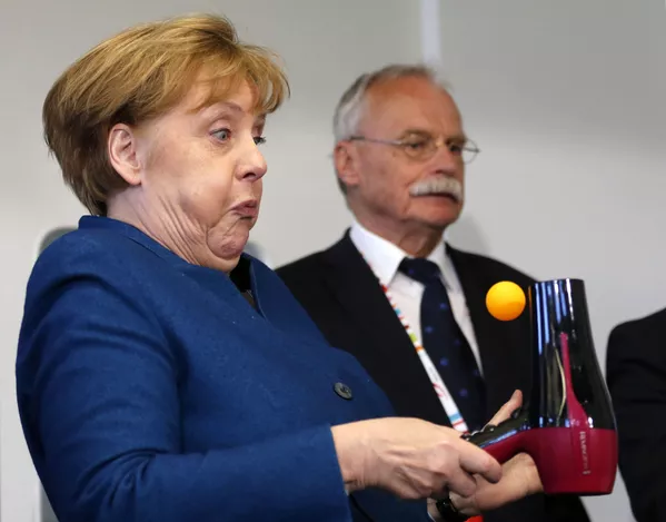 Thủ tướng Đức Angela Merkel tại Đại học Thanh niên ở Wuppertal Thủ tướng Đức Angela Merkel tại Đại học Thanh niên ở Wuppertal - Sputnik Việt Nam