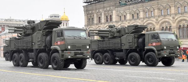 Hệ thống tên lửa phòng không Pantsir-S1 tại Cuộc diễu hành Chiến thắng ở Moskva - Sputnik Việt Nam