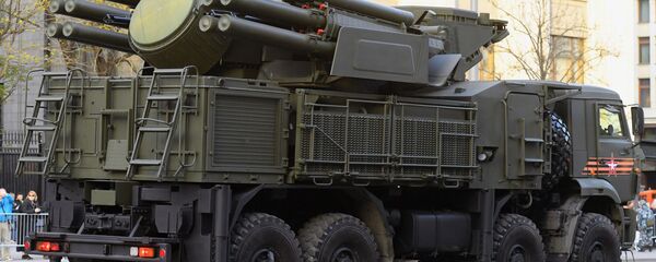Hệ thống tên lửa phòng không Pantsir-S1 tại Cuộc diễu hành Chiến thắng ở Moskva - Sputnik Việt Nam