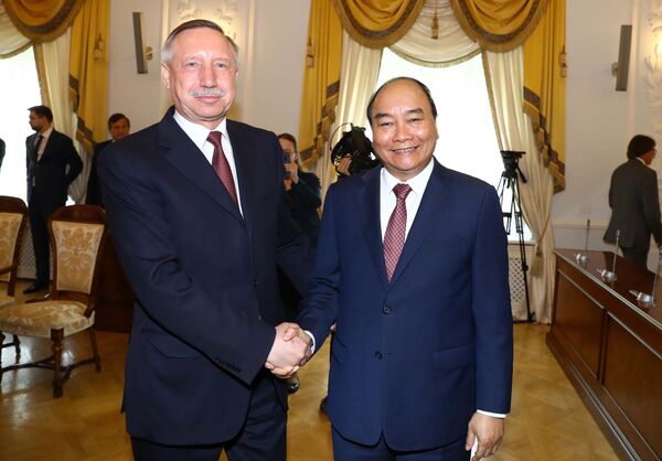 Ông Nguyễn Xuân Phúc: “Việt Nam đánh giá cao việc phát triển quan hệ đối tác với Nga” - Sputnik Việt Nam