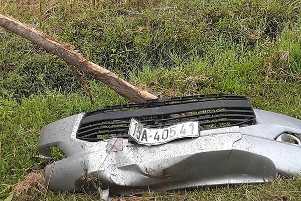 Xe chở hài cốt liệt sĩ lao xuống ruộng ở Hà Tĩnh - Sputnik Việt Nam