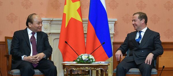 Thủ tướng Dmitry Medvedev đã hội đàm với Thủ tướng Việt Nam Nguyễn Xuân Phúc - Sputnik Việt Nam