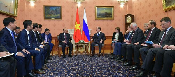 Thủ tướng Dmitry Medvedev đã hội đàm với Thủ tướng Việt Nam Nguyễn Xuân Phúc Thủ tướng Dmitry Medvedev đã hội đàm với Thủ tướng Việt Nam Nguyễn Xuân Phúc - Sputnik Việt Nam