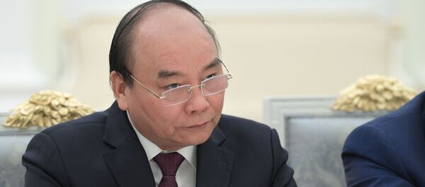 Tổng thống Nga Vladimir Putin gặp Thủ tướng Việt Nam Nguyễn Xuân Phúc - Sputnik Việt Nam