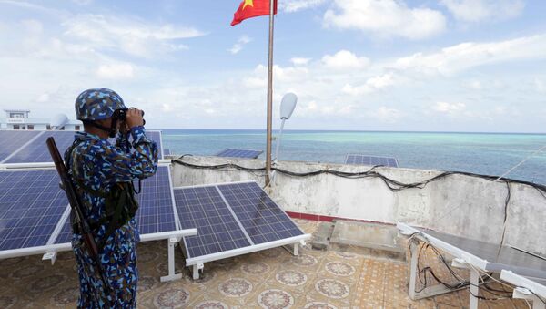  Chiến sỹ Trường Sa ngày đêm canh gác biển trời Tổ quốc.  - Sputnik Việt Nam