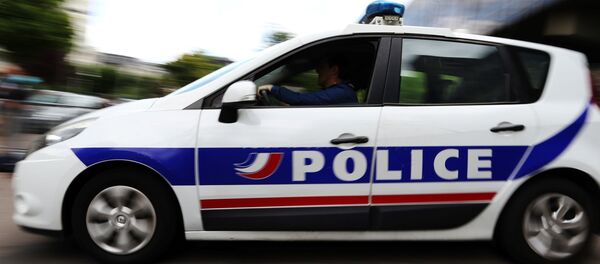 Chiếc vali phát nổ ở Lyon được trang bị hệ thống điều khiển từ xa Chiếc vali phát nổ ở Lyon được trang bị hệ thống điều khiển từ xa - Sputnik Việt Nam