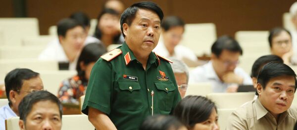 Đại biểu Quốc hội tỉnh Hà Giang Sùng Thìn Cò phát biểu ý kiến.  - Sputnik Việt Nam