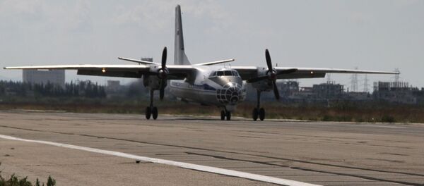 Máy bay quân sự An-32  - Sputnik Việt Nam