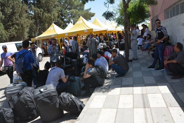 Người tị nạn Syria đang rời khỏi Thổ Nhĩ Kỳ: Chúng tôi muốn trở về quê hương - Sputnik Việt Nam