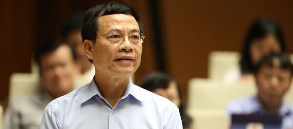 Bộ trưởng Bộ Thông tin và Truyền thông Nguyễn Mạnh Hùng giải trình một số vấn đề đại biểu Quốc hội quan tâm. Bộ trưởng Bộ Thông tin và Truyền thông Nguyễn Mạnh Hùng giải trình một số vấn đề đại biểu Quốc hội quan tâm. - Sputnik Việt Nam