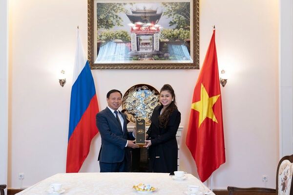 Nước Nga chào đón Nữ hoàng cà phê Việt - Sputnik Việt Nam