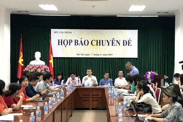 Nợ công của Việt Nam đang ở mức nào? Nợ công của Việt Nam đang ở mức nào? - Sputnik Việt Nam