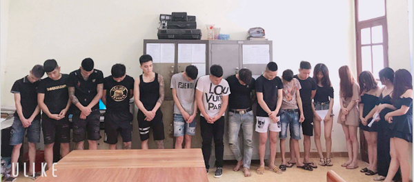 Các đối tượng bay lắc trong quán karaoke bị bắt giữ - Sputnik Việt Nam