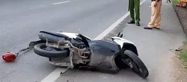 Xe máy do thượng uý cảnh sát điều khiển - Sputnik Việt Nam