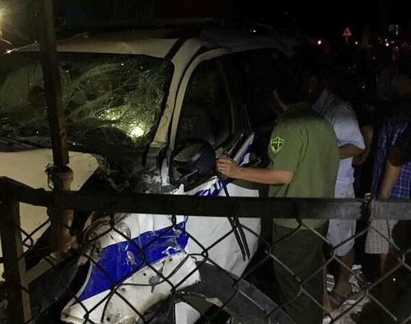 Đình chỉ công tác cán bộ lái xe CSGT gây tai nạn ở Bình Dương - Sputnik Việt Nam