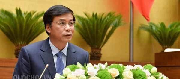 Tổng thư ký - Chủ nhiệm Văn phòng Quốc hội Nguyễn Hạnh Phúc báo cáo tiếp thu, giải trình về dự thảo Nghị quyết về Chương trình giám sát của Quốc hội năm 2020. - Sputnik Việt Nam