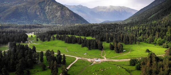 Quang cảnh Thung lũng Sofia thuộc Cộng hòa Karachay-Cherkessia - Sputnik Việt Nam