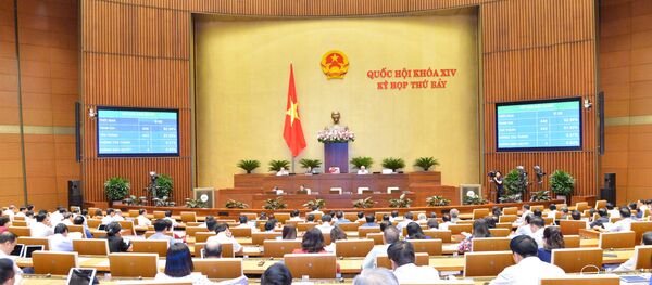 Ngày 12/6, Quốc hội tiến hành phê chuẩn đề nghị bổ nhiệm Thẩm phán Tòa án nhân dân tối cao và thảo luận 2 dự án luật. - Sputnik Việt Nam