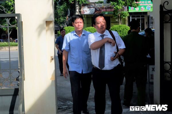 Hoàng Công Lương xuất trình tài liệu mới, luật sư yêu cầu làm rõ tài liệu 'mật' của Bộ Y tế - Sputnik Việt Nam