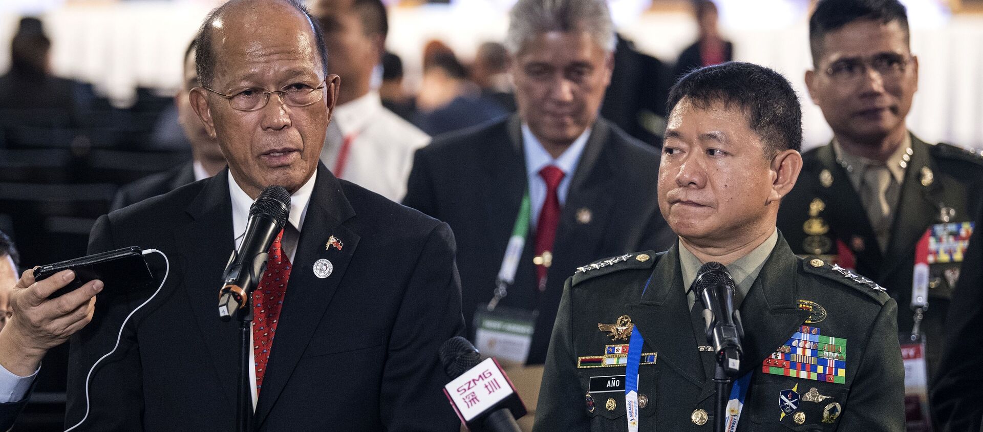 Bộ trưởng Quốc phòng Philippines Delfin Lorenzana  - Sputnik Việt Nam, 1920, 11.02.2021