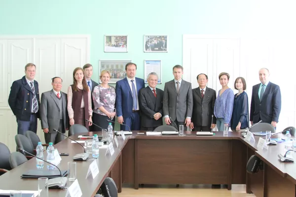 Không chỉ Matxcơva có đại học mang tên Lomonosov Không chỉ Matxcơva có đại học mang tên Lomonosov - Sputnik Việt Nam