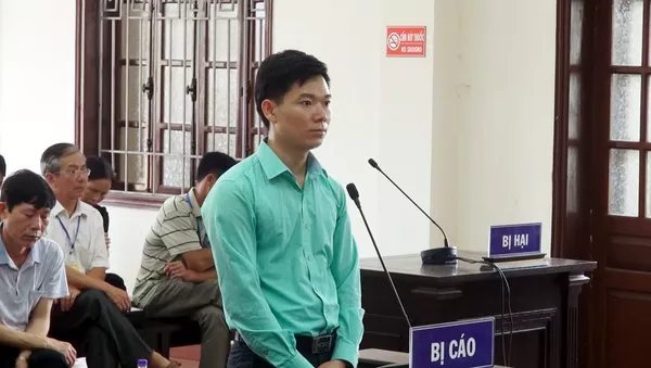 Bị cáo Hoàng Công Lương tại tòa. 