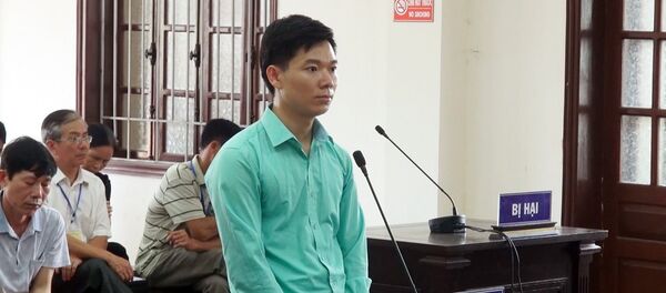 Bị cáo Hoàng Công Lương tại tòa.  - Sputnik Việt Nam