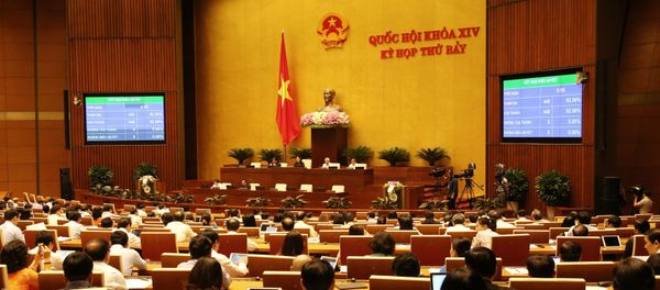 Quốc hội thông qua toàn văn Luật Kinh doanh bảo hiểm và Luật Sở hữu trí tuệ.  - Sputnik Việt Nam