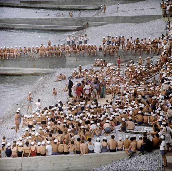Tại lễ hội sao Hải Vương ở Trung tâm thiếu nhi Artek, năm 1970 Tại lễ hội sao Hải Vương ở Trung tâm thiếu nhi Artek, năm 1970 - Sputnik Việt Nam
