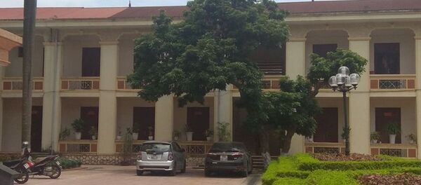 Đoàn Thanh tra Bộ Xây dựng có hành vi nhận hối lộ tại tầng 2 một dãy nhà của UBND huyện Vĩnh Tường. - Sputnik Việt Nam