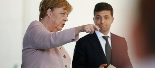 Angela Merkel và Vladimir Zelensky - Sputnik Việt Nam