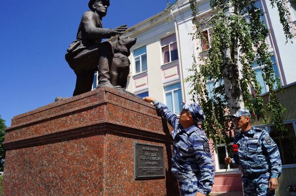 Anh hùng bốn chân: Điều gì khiến những chú cảnh khuyển Nga trở nên nổi tiếng - Sputnik Việt Nam