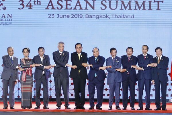 Việt Nam đề nghị ASEAN không bỏ qua những diễn biến phức tạp trên Biển Đông - Sputnik Việt Nam