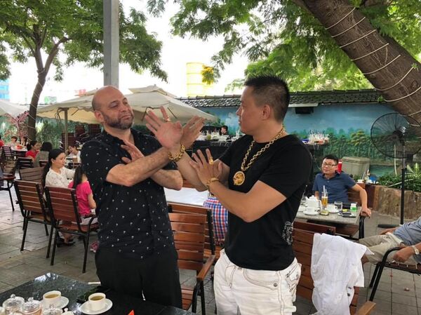 Chủ tịch Liên đoàn Võ thuật Cổ truyền Việt Nam: “Thế kỷ sau Flores sẽ được cấp phép. Đấu đá cái gì, quá vớ vẩn!” - Sputnik Việt Nam