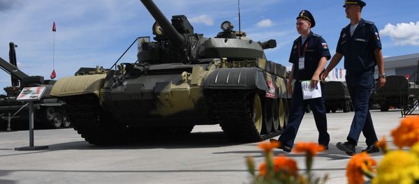 Xe tăng hạng trung T-55A tại Diễn đàn Kỹ thuật-Quân sự Quốc tế Army-2019 trong Trung tâm Hội nghị-Triển lãm Patriot - Sputnik Việt Nam