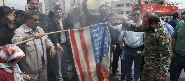 cờ Mỹ, Tehran, Iran cờ Mỹ, Tehran, Iran - Sputnik Việt Nam