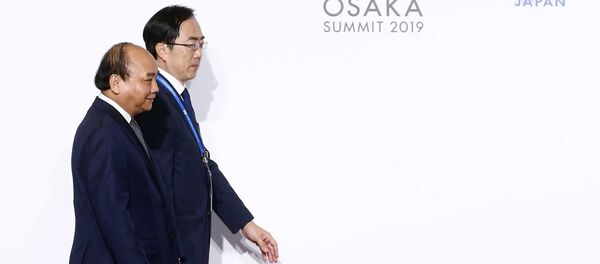 Lễ đón Thủ tướng Nguyễn Xuân Phúc đến dự Hội nghị cấp cao Nhóm các nền kinh tế phát triển và mới nổi hàng đầu thế giới (G20). - Sputnik Việt Nam