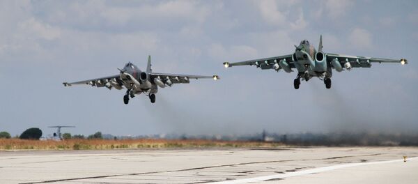 Chiến đấu cơ Nga tại căn cứ không quân Hmeymim ở Syria - Sputnik Việt Nam